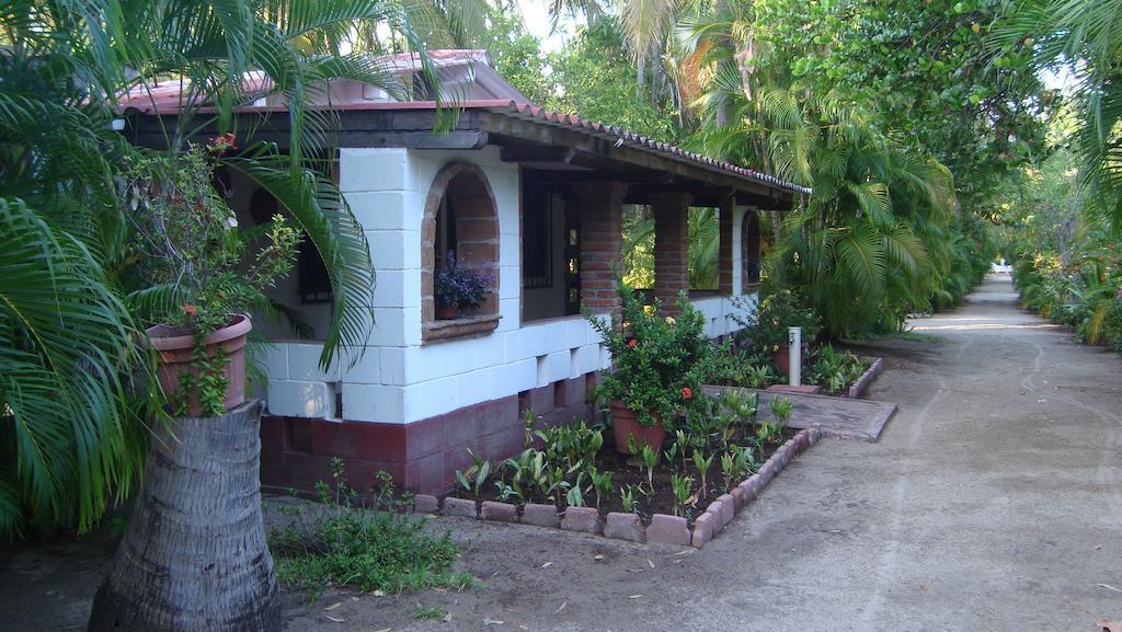 Quinta Erika Boutique Hotel By Rotamundos Coyuca de Benitez Стая снимка